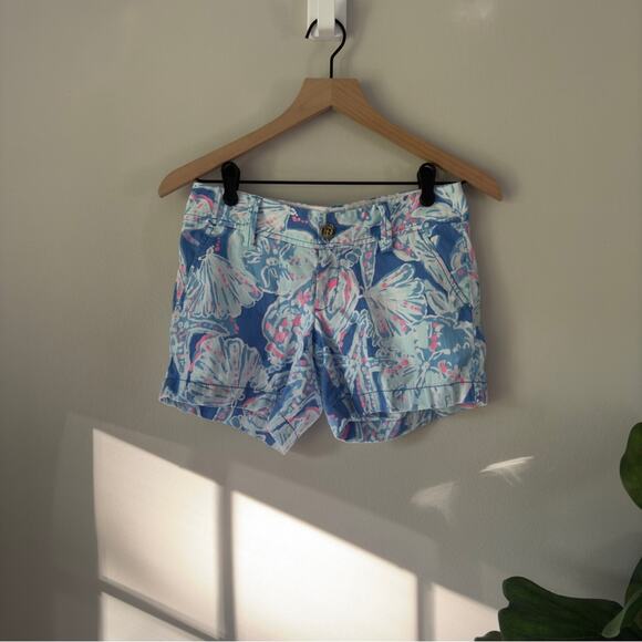 Lilly Pulitzer The Callahan Short Seashell Beach Print Button Zipper Pockets EUC - Picture 1 of 11